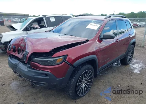 2020 Jeep Cherokee Trailhawk 4X4 из США, поврежденный, VIN 1C4PJMBX0LD640719